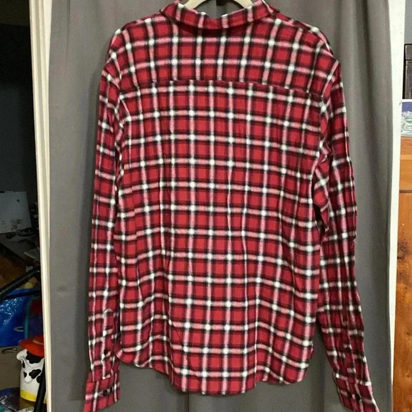 NWT TRUE CRAFT  MENS SIZE XL  RED PLAID FLANNEL SHIRT BUTTON FRONT  POCKET - Picture 10 of 11